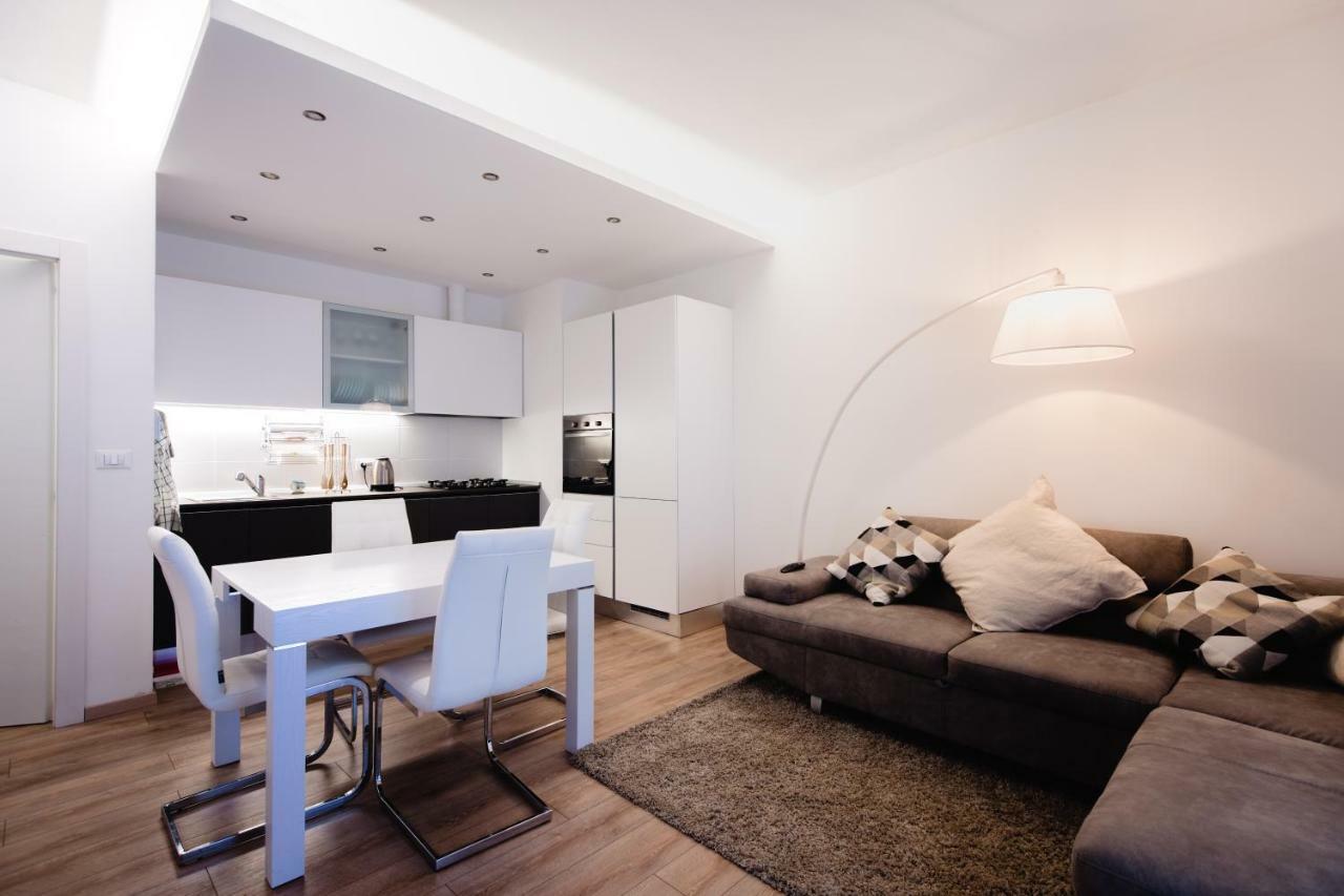 La Boutique Del Vento - Esclusivo In Pieno Centro Apartment Trieste Bagian luar foto