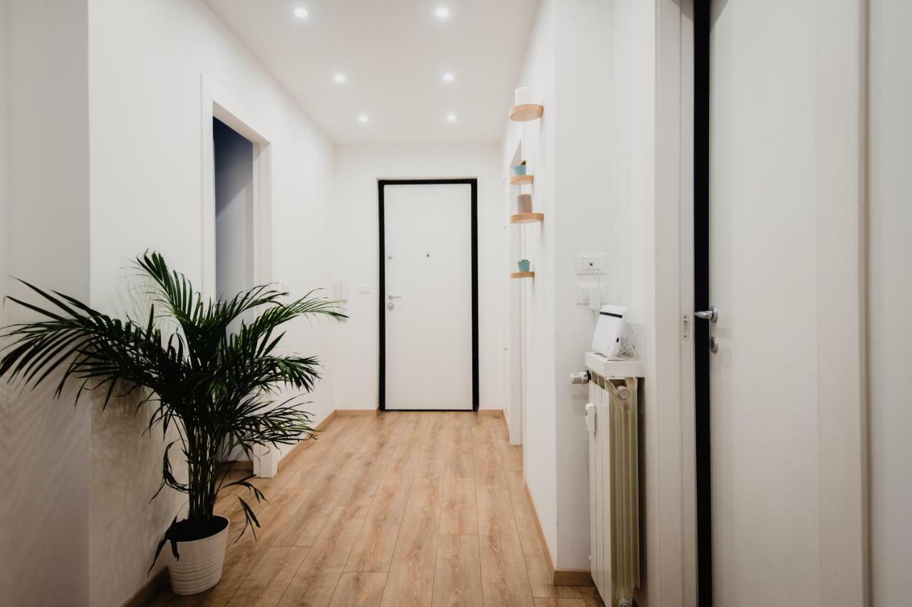 La Boutique Del Vento - Esclusivo In Pieno Centro Apartment Trieste Bagian luar foto