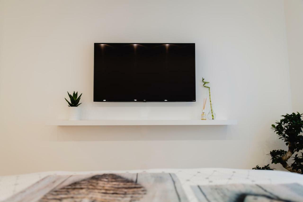 La Boutique Del Vento - Esclusivo In Pieno Centro Apartment Trieste Bagian luar foto