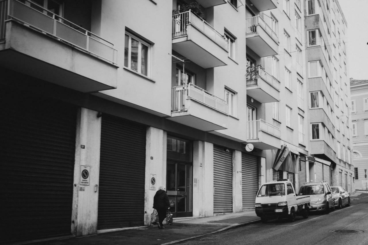 La Boutique Del Vento - Esclusivo In Pieno Centro Apartment Trieste Bagian luar foto